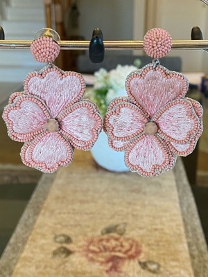 Flower fabric earrings embroidered with beads, new pink