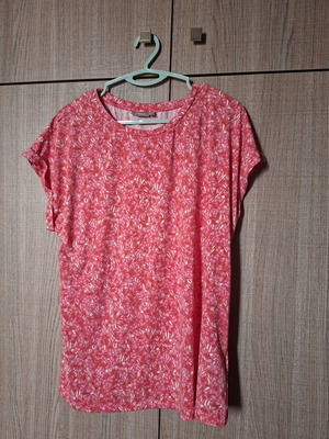 Fransa women's t-shirt medium like new, red and pink