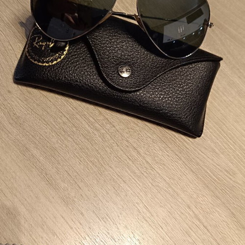 Ray Ban RB3025 Aviator sunglasses, medium size, silver frame