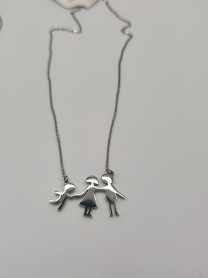 Steel family necklace with one child new, silver color