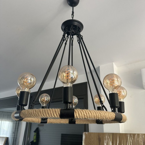 Polyfoto ceiling light with 8 bulb sockets like new