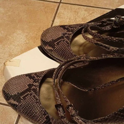 Nine West pumps used, size 40, black and brown