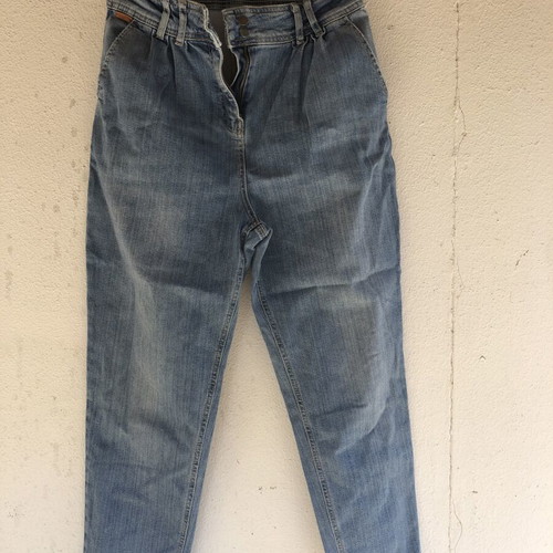 Attrattivo women's high-waisted washed look jeans, size M