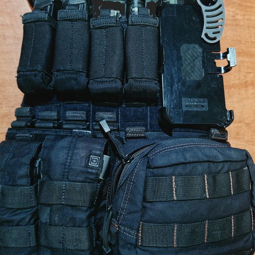 5.11 Tactical Gear Set like new, complete package