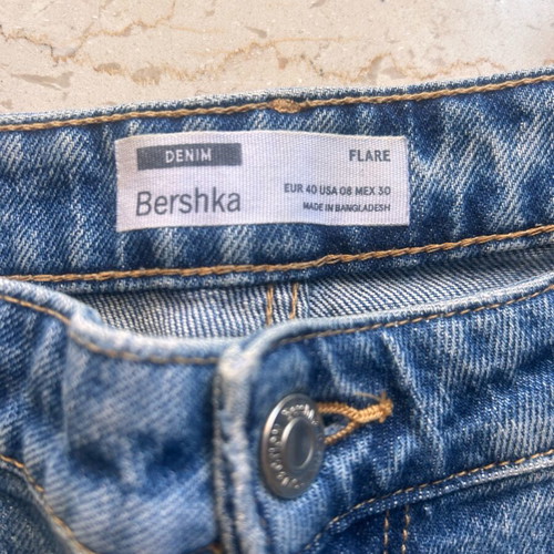 Bershka flare jeans with rips like new, blue size 40
