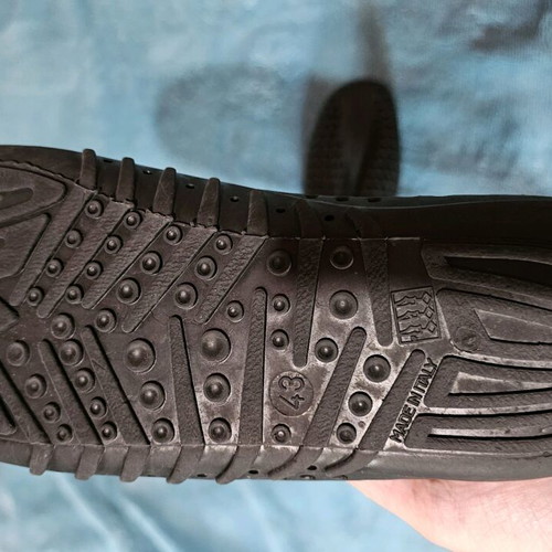 Aqua Men's Beach Shoes Size 43 Like New