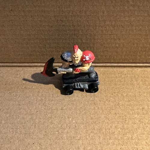 Sketistas figure Skateboard mania fighter with axe used