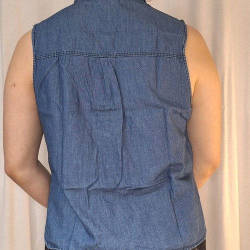 Bershka sleeveless denim shirt like new, blue, size L