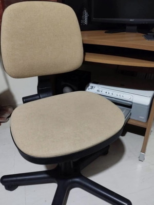 Computer desk with chair like new