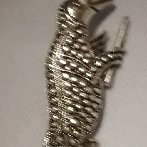 Vintage metal penguin pin like new silver