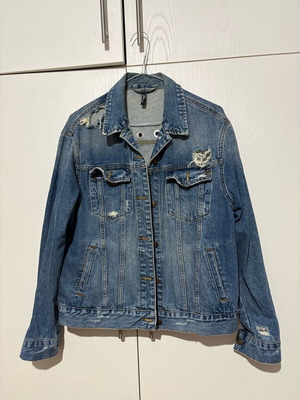 Denim jacket used with studs and holes blue Ltb size S