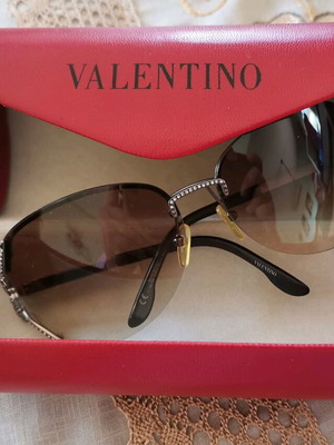 Valentino sunglasses used with butterfly rhinestones brown