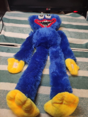 Huggy Wuggy plush toy 40cm used, good condition