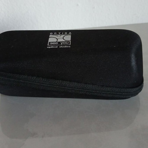 Glasses case with cleaning cloth used