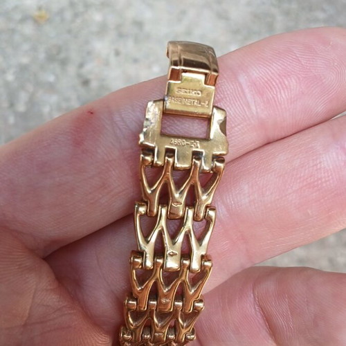 Seiko vintage Y150-5V90 wristwatch like new, gold bracelet 48R0-ZJ