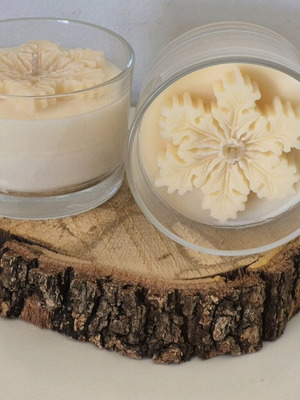 Handmade soy candle with melomakarono scent new