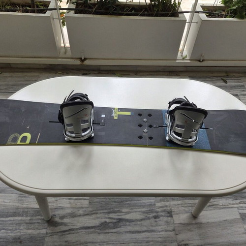 Burton Ripcord 154 snowboard with Burton Mission Reflex bindings used, size Medium, silver