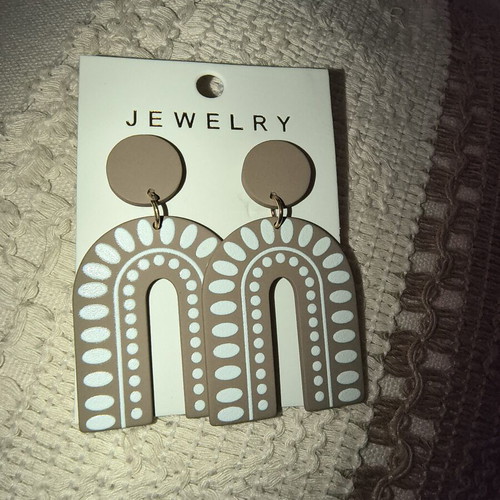 Boho earrings new, white and brown