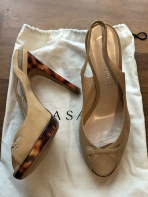 Casadei beige suede slingback sandals with tortoiseshell heel size 38.5