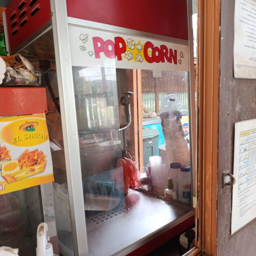 Trailer Cantina Fully Equipped With Coffee Machine And Security System