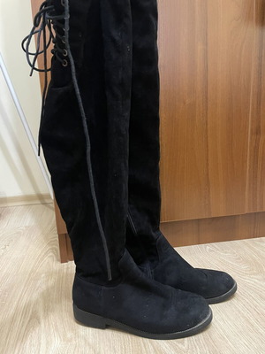 Black velvet knee-high boots size 39