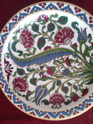 Decorative plate handmade ceramic 25 cm with 24K gold like new