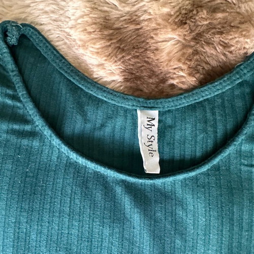 Women's shirt like new, dark green, Small