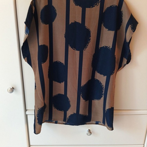 Women's summer t-shirt like new, size S