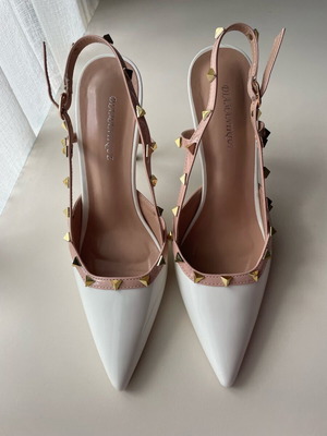 White women's pumps new, size 40, 12 cm heel