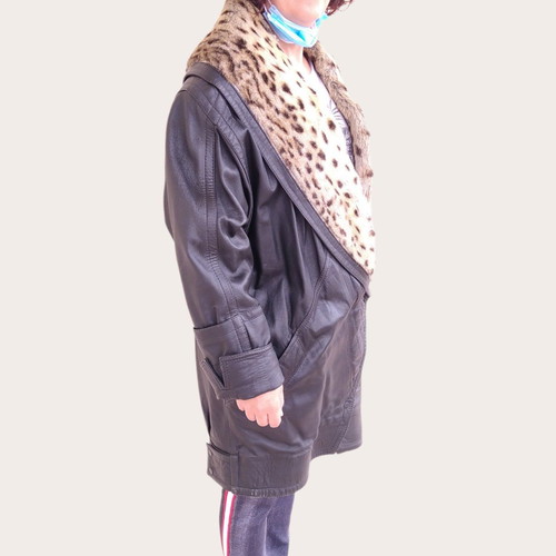Women's black leather coat with real fox fur leopard collar, used, size L