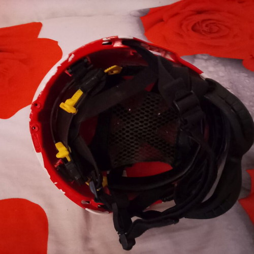 Firefighter helmet Dasopirosvesti - EMAK 2005 with rescue mask