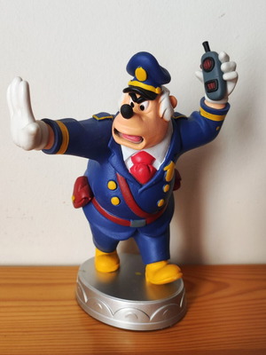 Disney 3D Collection Chief of Police Seamus O'Hara figurine like new