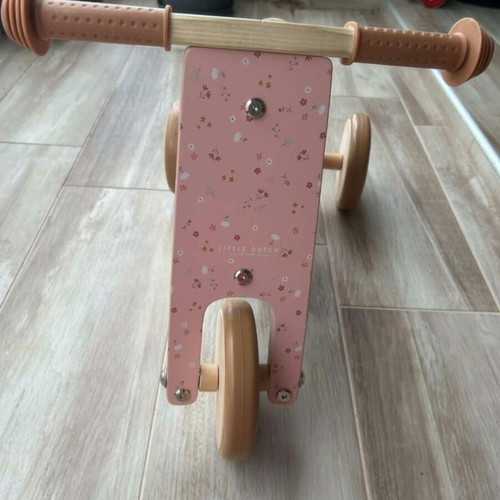 Little Dutch tricycle like new, pink, for 12 months