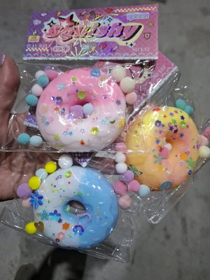 Squishy Donuts нови, комплект от 20 в кутия с поставка