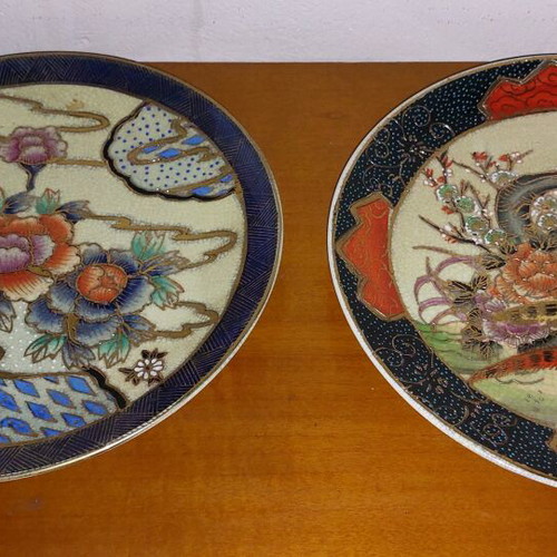 Satsuma decorative plates like new, set of 2