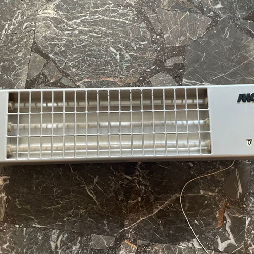 AKO Halogen Wall-mounted Heater like new, 3 heating levels