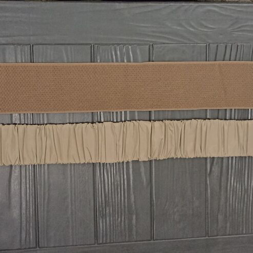 Set of 2 women's elastic beige belts like new