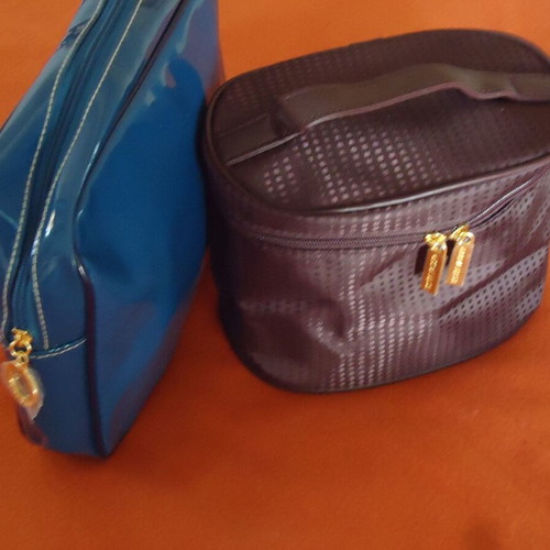 Estee Lauder toiletry bag set new, blue patent and purple with handle