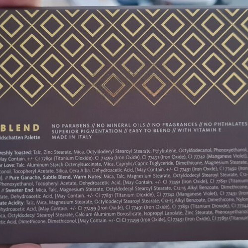 Zoeva Cocoa Blend eyeshadow palette used, 10 shades