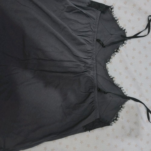 Lace-trimmed tank top medium gray like new