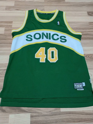 Nba jersey Kemp adidas like new, size large