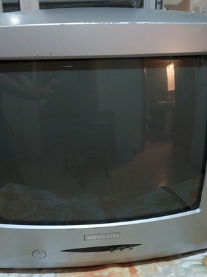Winson CRT TV MT61 TLX Silver 14" like new with remote for retro gaming