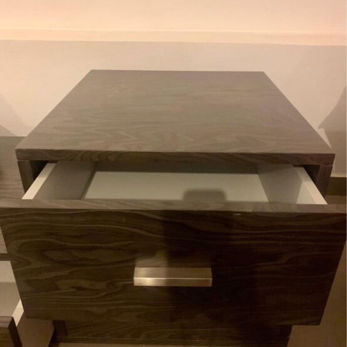 Drawer unit with three drawers like new, dark gray color