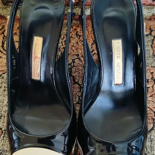 Gianna Kazakou peep toe sandals size 39, new, 12 cm heel, black and beige