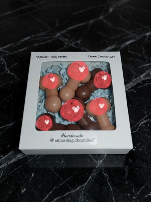 Athoa Wax Melts new, dark chocolate scent