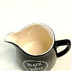  Διαφημιστικό πορσελάνινο κανατάκι BLACK & WHITE  SCOTCH WHISKY "BUCHANANS".