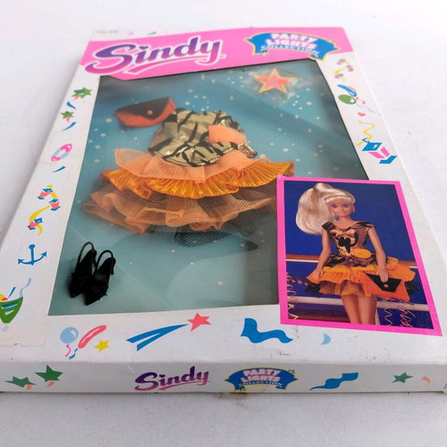Sindy Party Lights Collection 1991 Hasbro new outfit