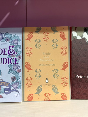Pride and Prejudice set of 3 English editions by Jane Austen, like new