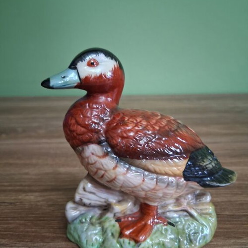 Vintage porcelain duck figure like new, made in Taiwan