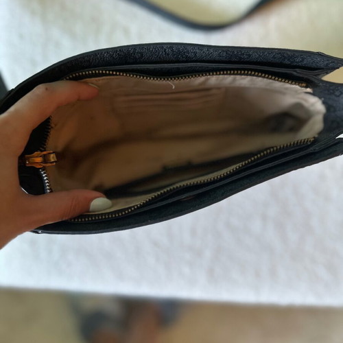 Guess women's shoulder bag, black